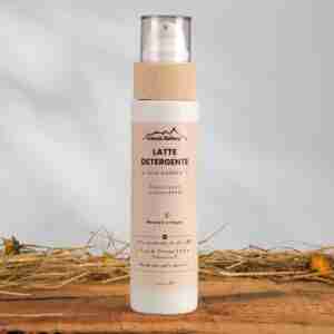 Latte detergente alla canapa