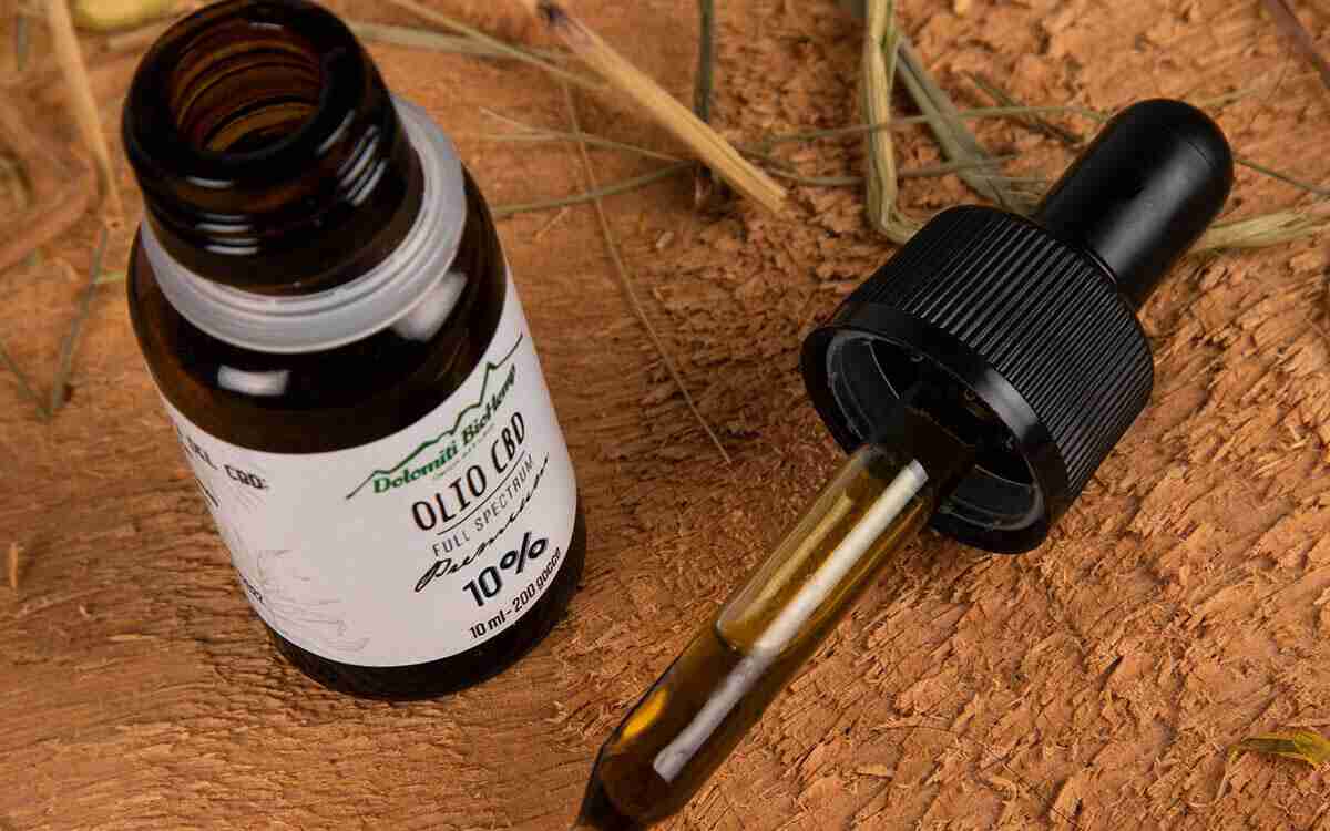 olio-di-canapa-per-capelli-olio-cbd