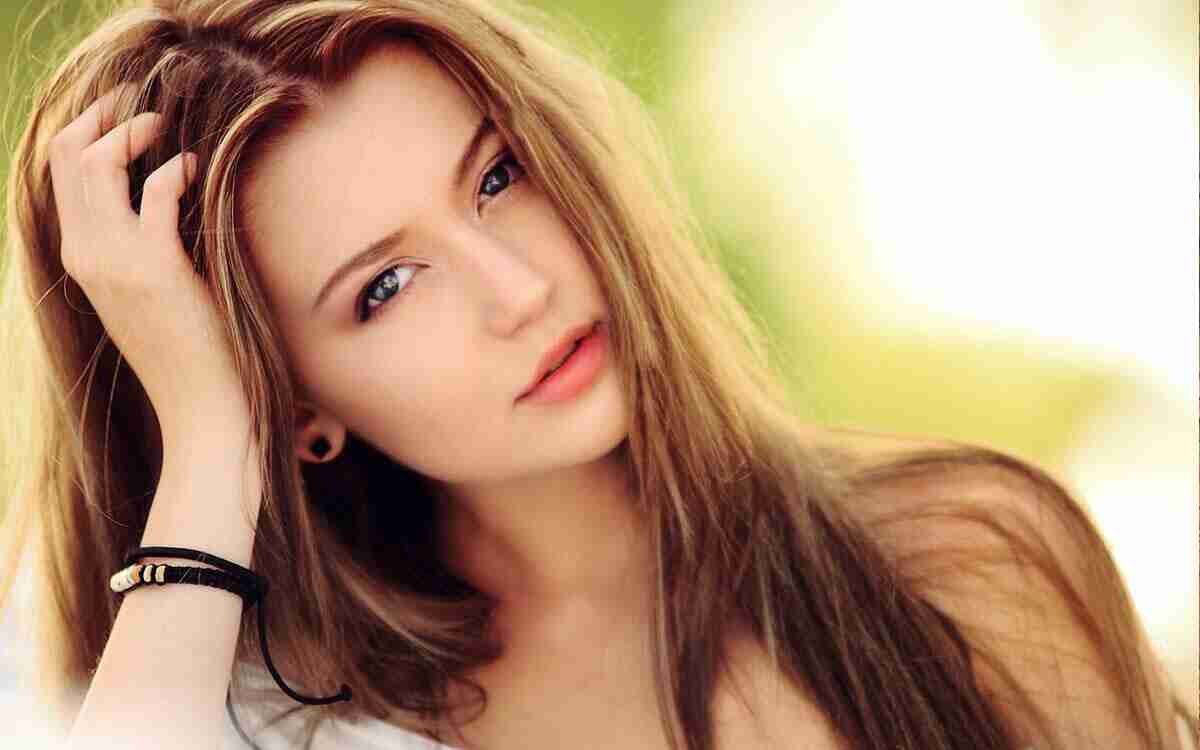 Olio di canapa per capelli sani e lucenti