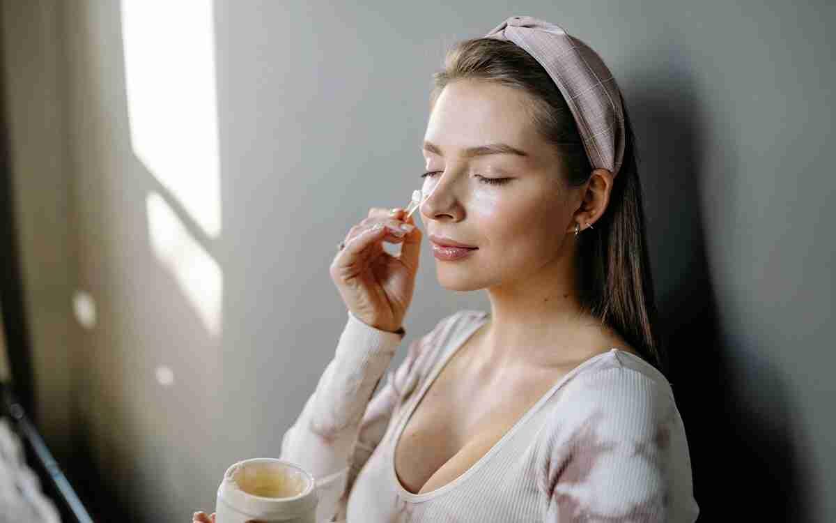 Crema per il viso naturale al 100% idratante e antirughe
